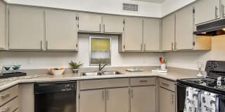 Seventeen 805 Gallery 8