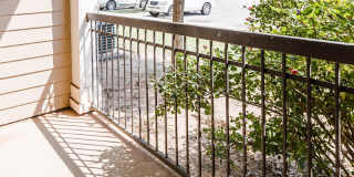 Senior Housing - Emory Senior Living Apartments Gallery 28