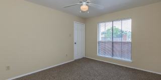Hunters Creek Gallery 12