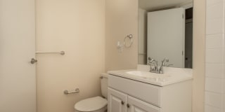 4th and Plum Gallery 37