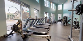 Yugo Greenville Uptown - Student Housing Gallery 91