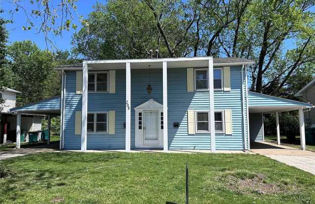 208 Howard Drive - 208 Howard Drive, O'Fallon, IL 62269