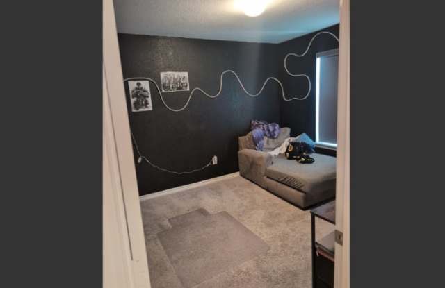5634 Foppiano Loop Gallery 3
