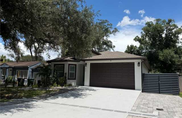 4411 N TAMPANIA Avenue photos photos
