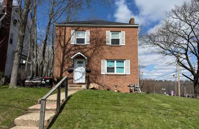 325 E Englewood Ave, New Castle, PA 16105-2169, Lawrence County photos photos