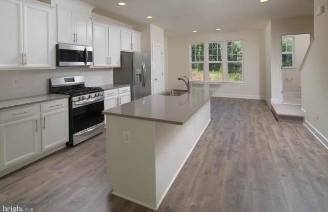 6084 CAMERONS FERRY DRIVE Gallery 3