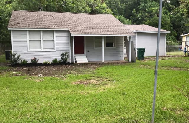131 Frontier Ln - 131 Frontier Lane, Jones Creek, TX 77541