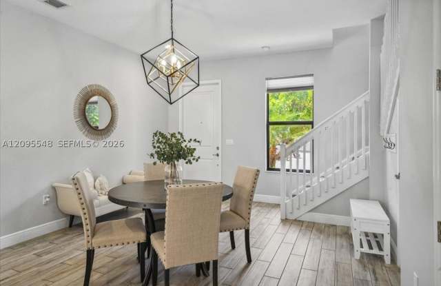 20975 NW 1st Ct Gallery 3