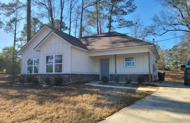 New Home in Phenix City Ready to Rent photos photos