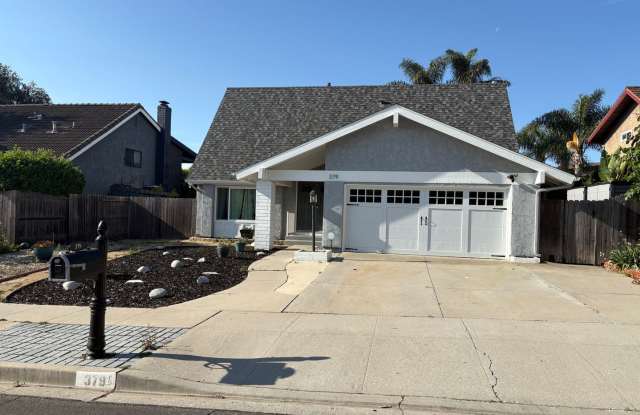 Two Story LOVELY 3+2.5 House w/den and bonus room, Located in East End of Ventura photos photos