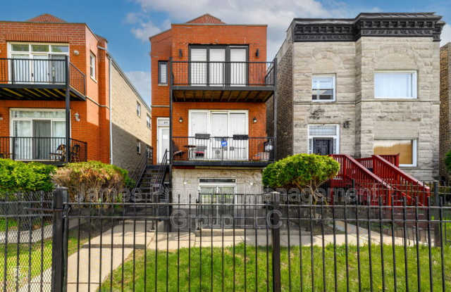 2711 W Congress Pkwy # 1 photos photos