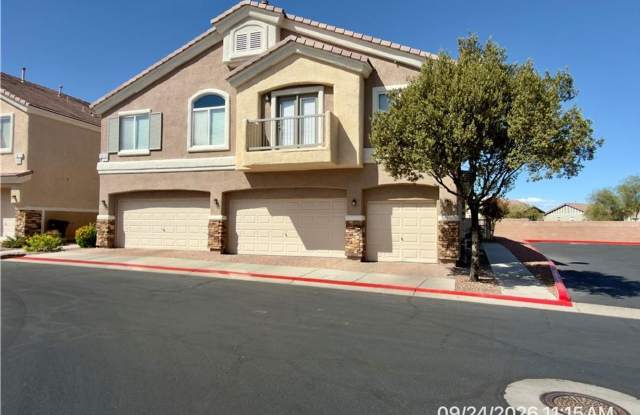 2-Bedroom Henderson Townhome with Mountain Views & Garage Gallery 4