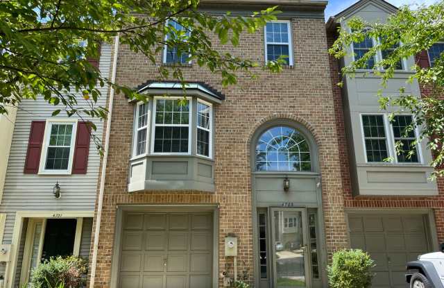 Updated 3 BR/2.5 BA Townhome in Dorsey Hall! photos photos