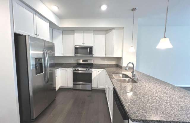 8005 ORCHARD GROVE Road Gallery 4