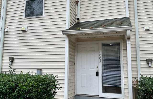 2 bedroom townhouse in The Midlands! Available November 2025! photos photos
