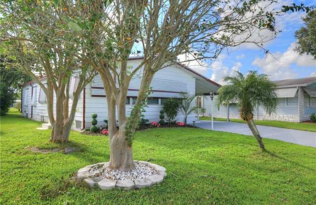 608 Hyacinth Circle Gallery 2