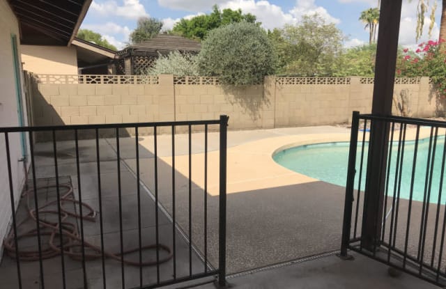 610 E ELLIS Drive - 610 East Ellis Drive, Tempe, AZ 85282