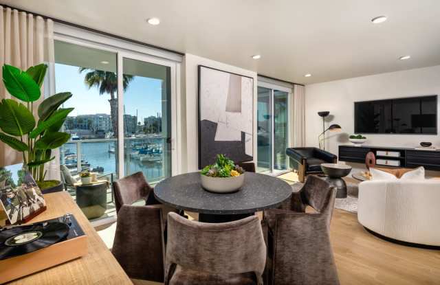 Dolphin Marina photos photos Dolphin Marina photos photos