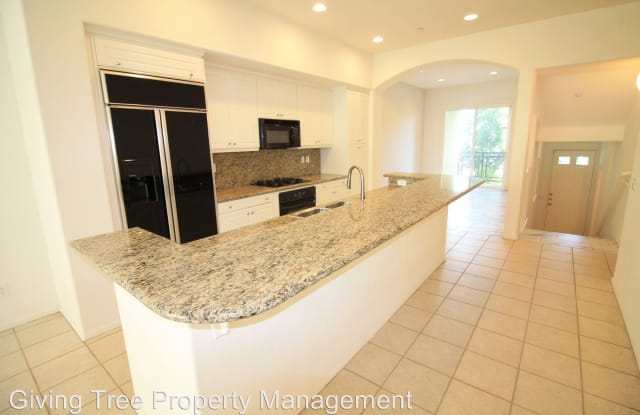 4910 Paramount Dr - 4910 Paramount Drive, San Diego, CA 92123