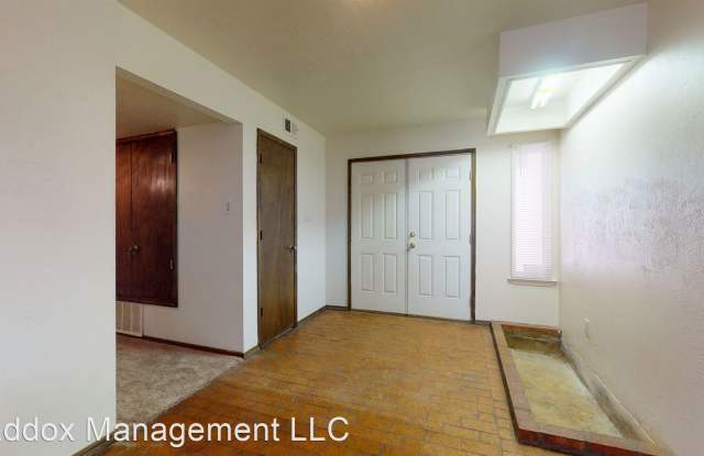 2513 Sandler Dr NE Gallery 4