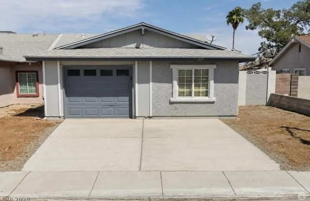 4458 Via San Rafael Gallery 1