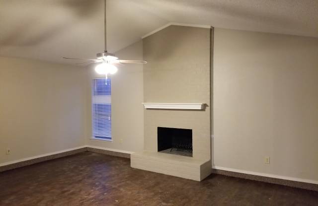 2207 Lavon Creek Ln Gallery 2
