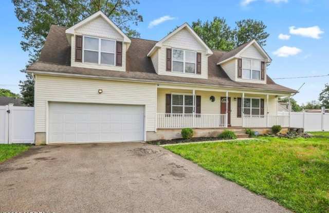 18 4th Avenue photos photos