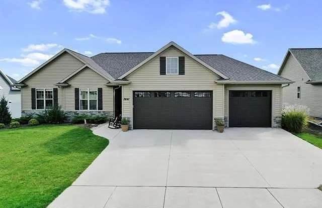 3641 Tulip Trail photos photos