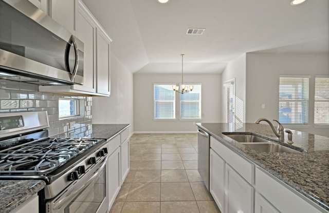 1900 Mexia Drive Round Rock, TX 78664 Gallery 4