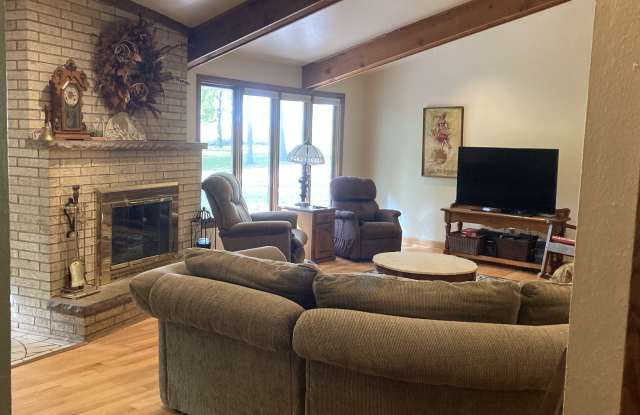 3710 N Overland Road photos photos