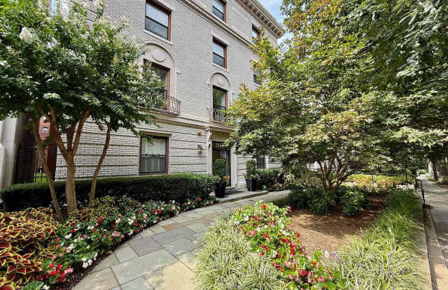 2310 ASHMEAD Place NW Gallery 1