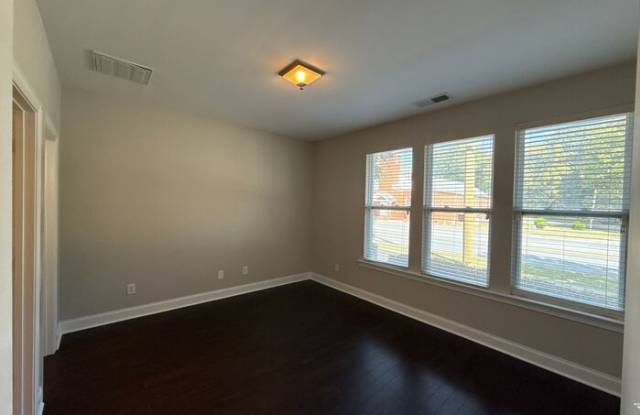 2609 Statesville Avenue Gallery 2