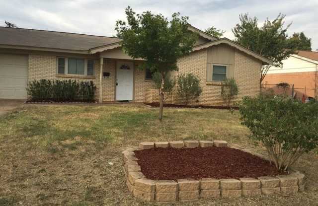 702 Jones Street - 702 Jones Street, Euless, TX 76040