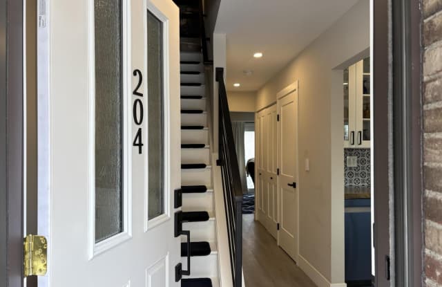 204 Village Court photos photos