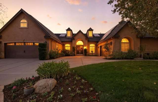 170 West Pioneer Way photos photos