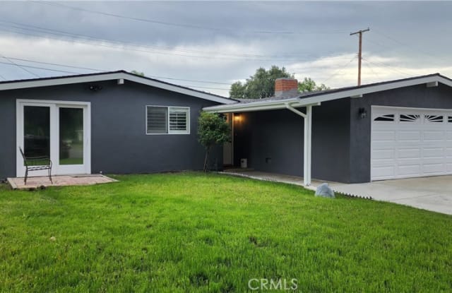 1239 Oak Street - 1239 Oak Street, Santa Ana, CA 92707
