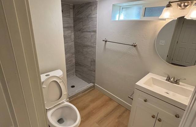 104 12th St photos photos