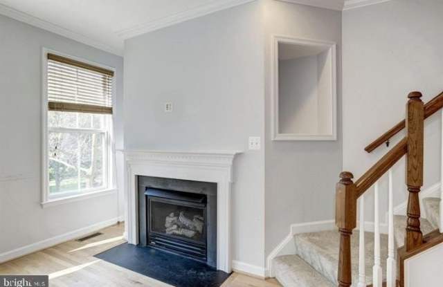 807 CAPITOL SQUARE Place SW Gallery 2