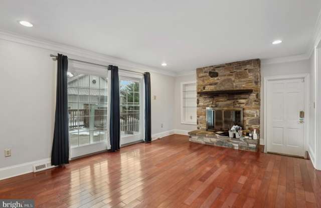 1005 ELKTON ROAD Gallery 2