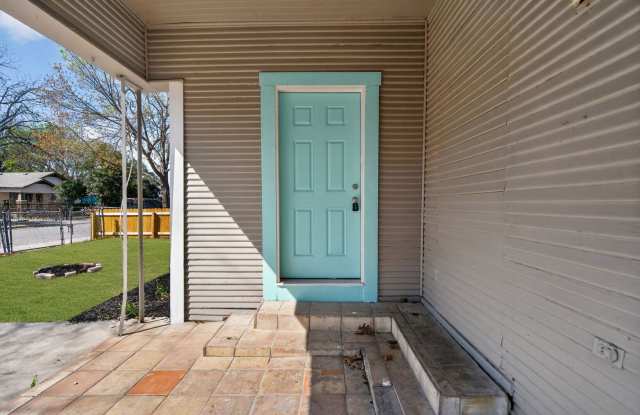1823 EDISON DR Gallery 2