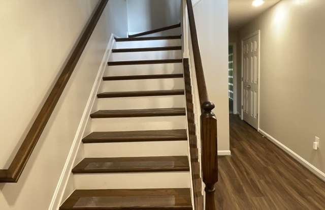 8474 Pamela Way Gallery 2