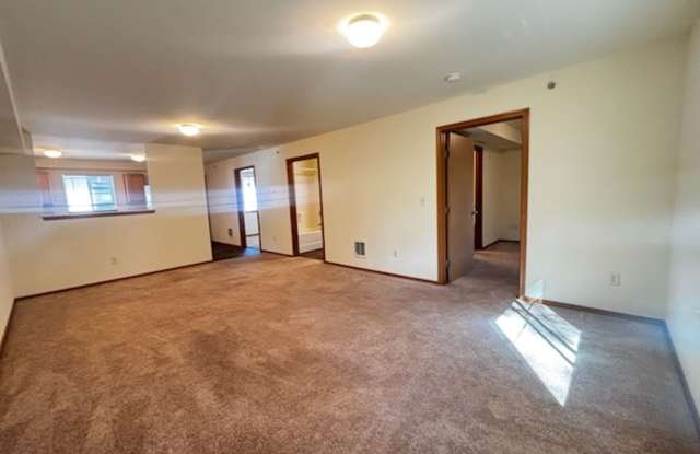 2 Bed/ 2 Bath Apartment on Northwest Ave! photos photos