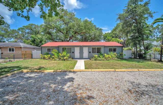 1548 NE 131st Ln photos photos