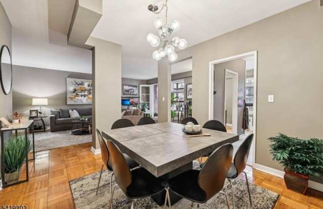 5 Roosevelt Pl photos photos