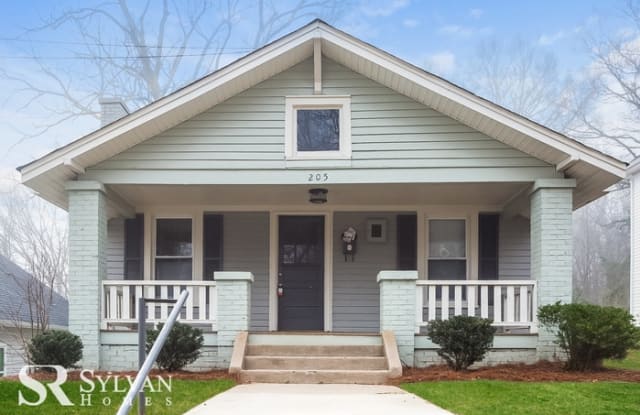 205 Armfield Street - 205 Armfield Street, Statesville, NC 28677