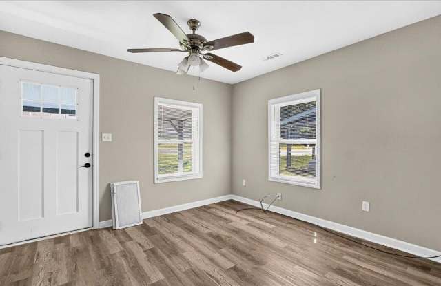 415 Spring Court Gallery 2