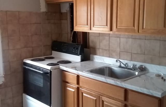 925 S 19th St - 925 South 19th Street, Newark, NJ 07108