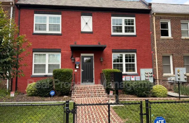 216 21st St NE photos photos