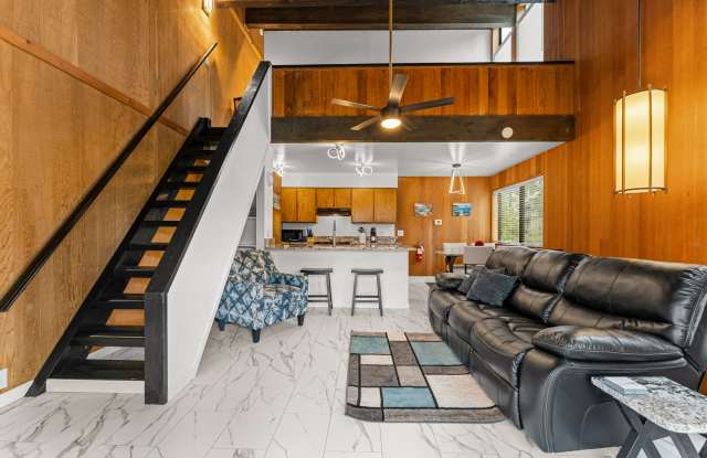 SKI LEASE:  Updated Townhome in Upper Kings Beach! Gallery 3