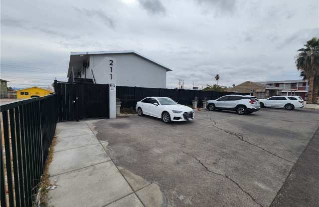 211 S 13th Street photos photos